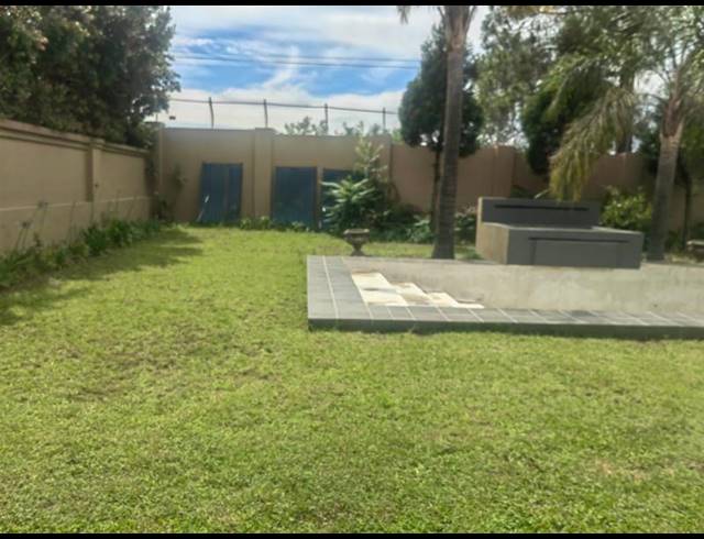 5 BEDROOM HOUSE FOR SALE IN KYALAMI ESTATE